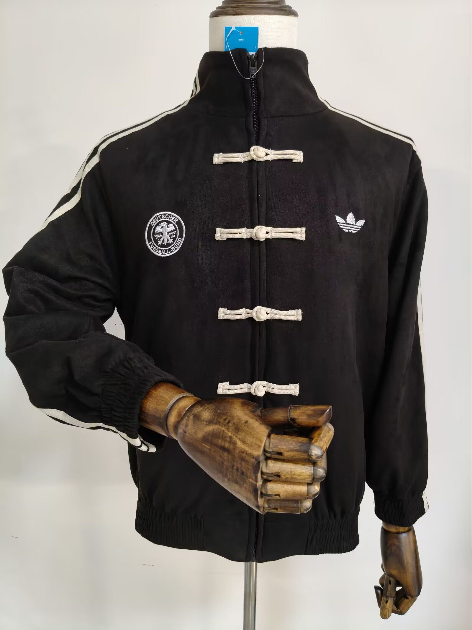 AAA Quality Germany 26/27 Jacket - Black